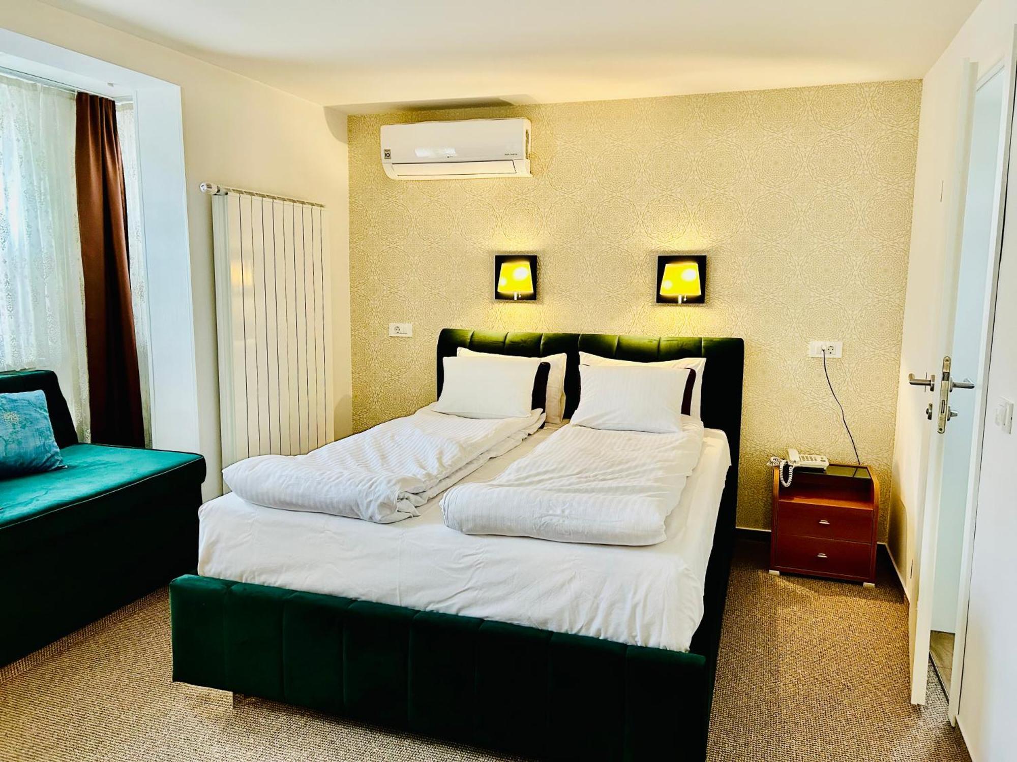 Halvat Guesthouse Sarajevo Exterior photo